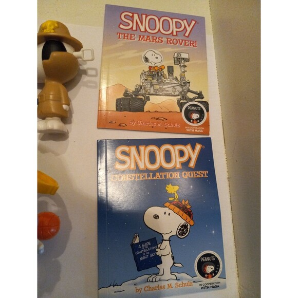 Snoopy McDonalds Happy Meal Toys Assortment of 5 Figures & 2 Books - Picture 2 of 16